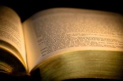 点亮心灯，一位教师的教育故事